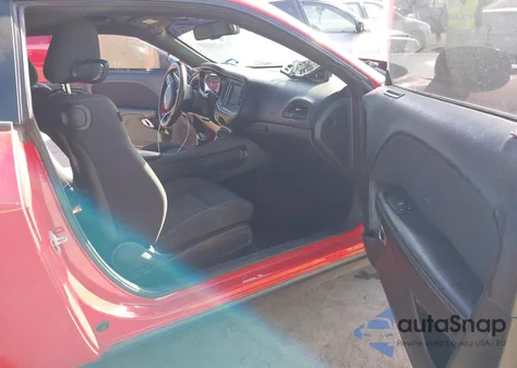 2019 Dodge Challenger Sxt Awd z USA, uszkodzony, nr VIN 2C3CDZGG7KH677865